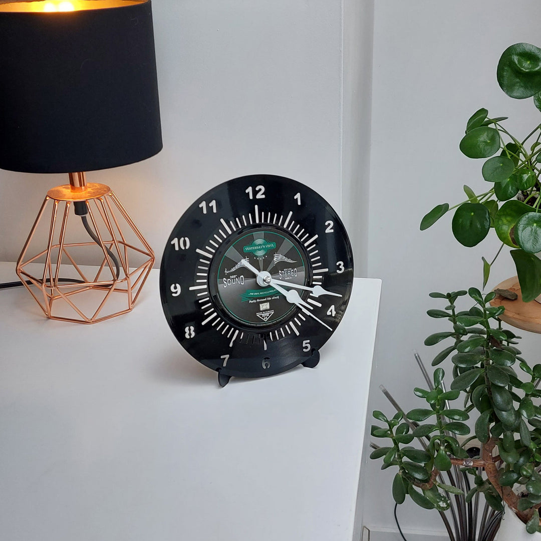 Yesterdays Vinyl Guitar Music Is Life Desk Clock 18cm 3385005 2